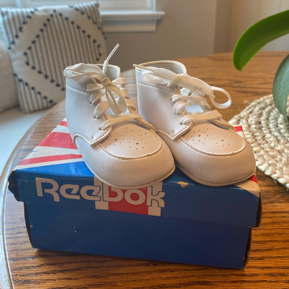 Vintage Buster Brown Infant Reebok Sneakers